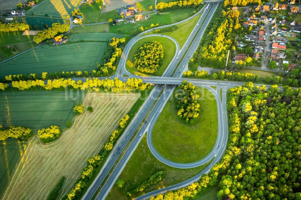 Luftbild Hamm - Autobahn- Abfahrt der BAB A1 Hamm-Bergkamen im Ortsteil Rünthe in Hamm im Bundesland Nordrhein-Westfalen, Deutschland