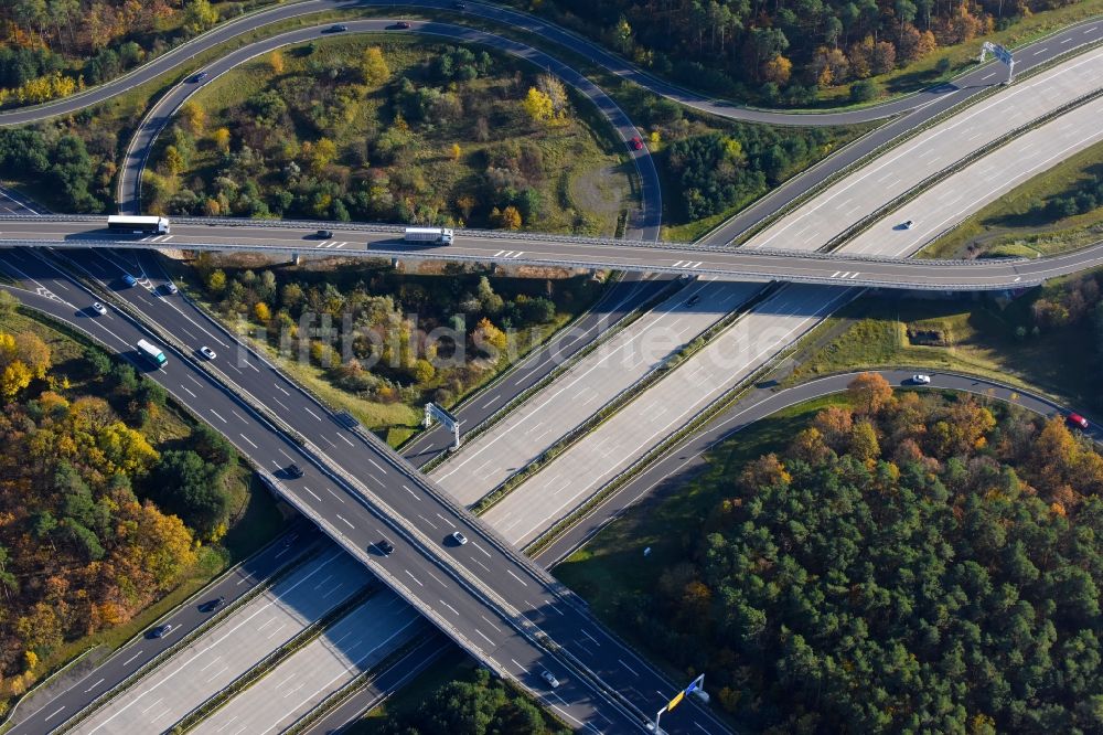 Luftaufnahme Potsdam - Autobahn- Abfahrt der BAB A115 - E51 Potsdam-Babelsberg im Bundesland Brandenburg