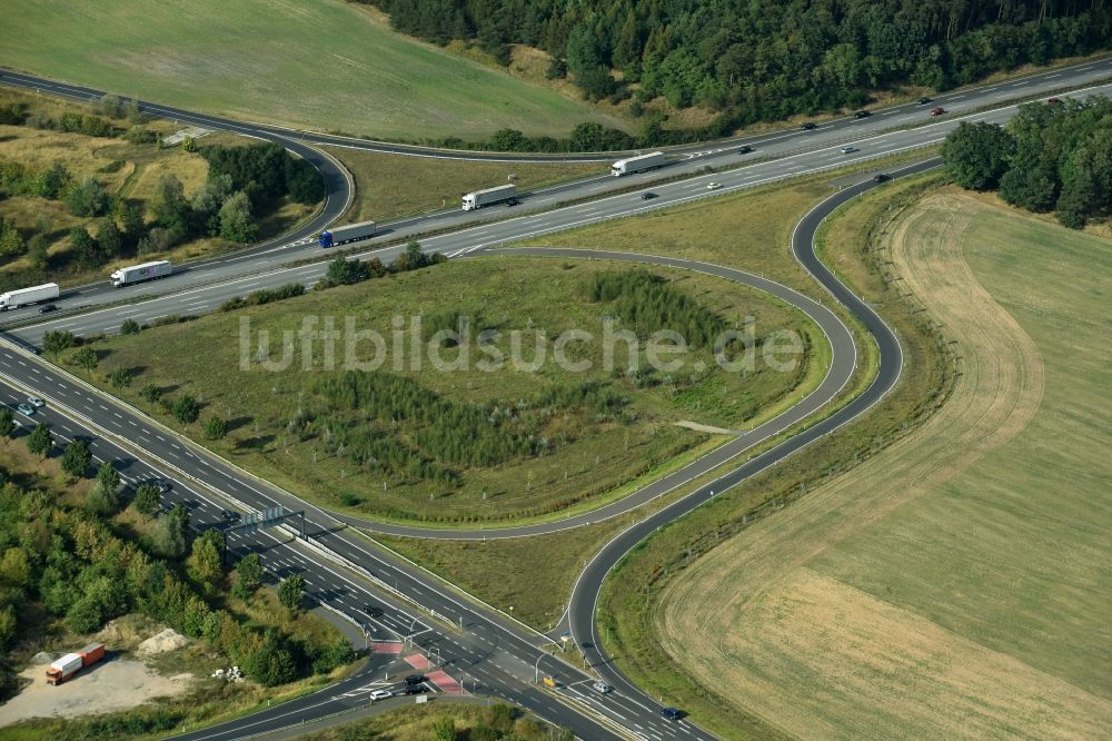 Luftbild Rangsdorf - Autobahn- Abfahrt der BAB A10 - B96 in Rangsdorf im Bundesland Brandenburg