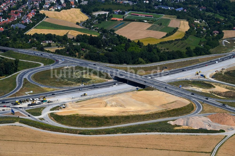 Würzburg aus der Vogelperspektive: Autobahn- Abfahrt der BAB A3 Würzburg-Heidingsfeld in Würzburg im Bundesland Bayern, Deutschland