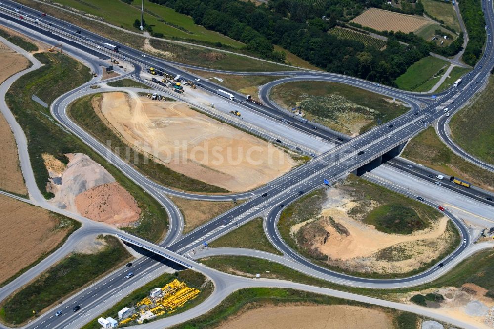 Luftaufnahme Würzburg - Autobahn- Abfahrt der BAB A3 Würzburg-Heidingsfeld in Würzburg im Bundesland Bayern, Deutschland