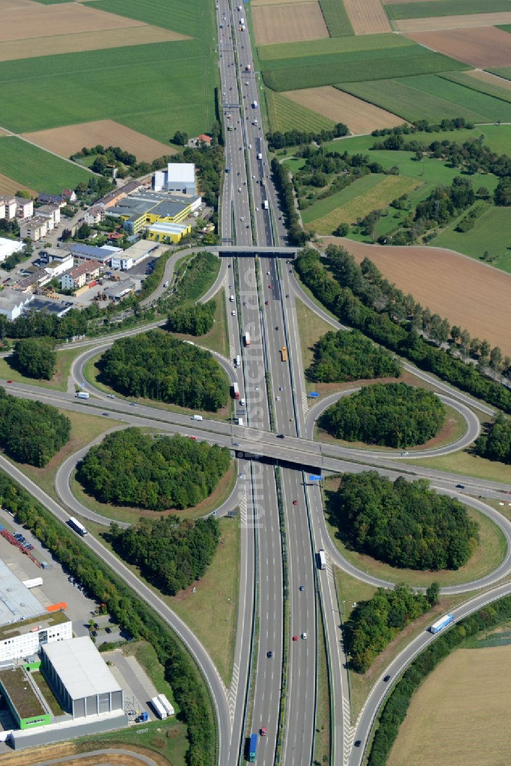 Korntal-Münchingen von oben - Autobahn- Abfahrt der BAB A81 Zuffenhausen in Korntal-Münchingen im Bundesland Baden-Württemberg