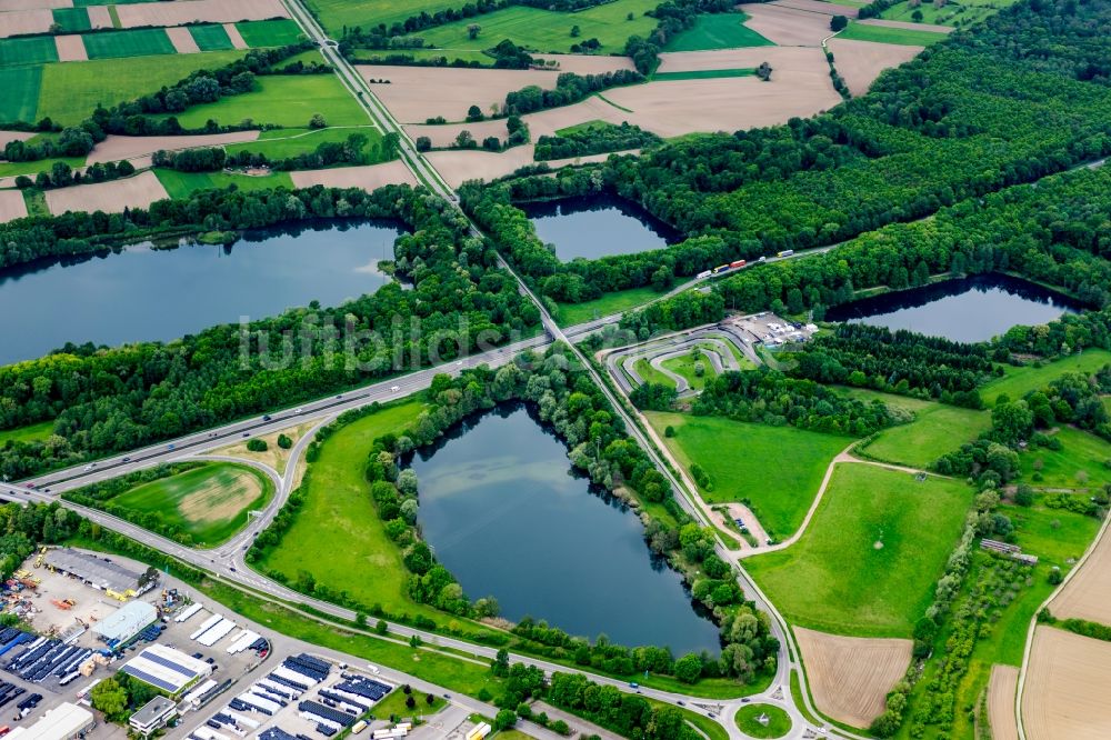 Luftaufnahme Teningen - Autobahn- Abfahrt Teningen der BAB A5 in Teningen im Bundesland Baden-Württemberg, Deutschland