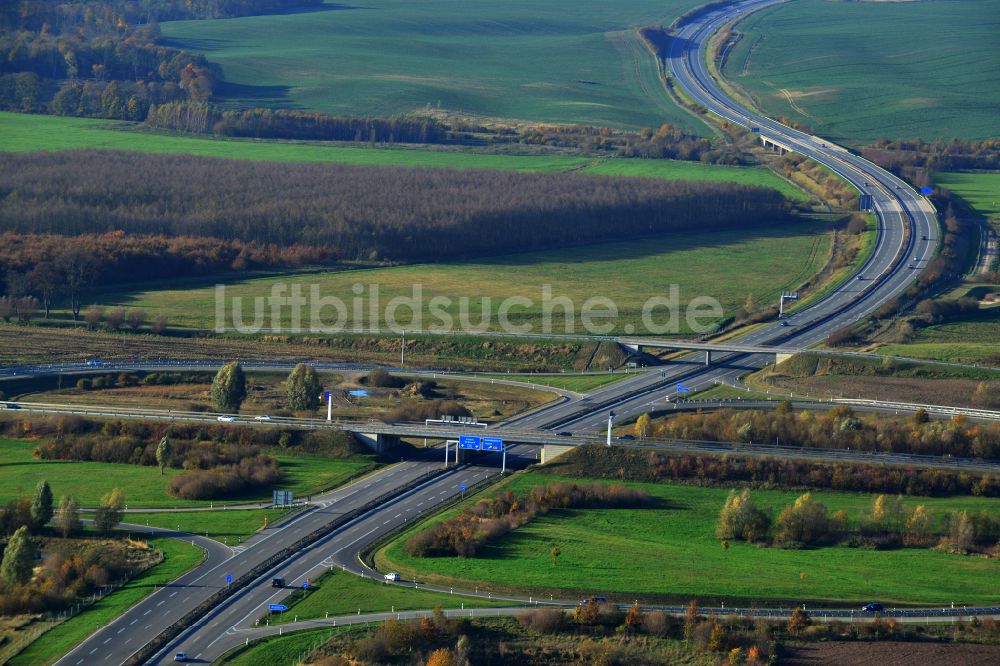 Glienke aus der Vogelperspektive: Autobahn- Anschlussstelle der BAB A20 Neubrandenburg-Ost in Glienke im Bundesland Mecklenburg-Vorpommern, Deutschland