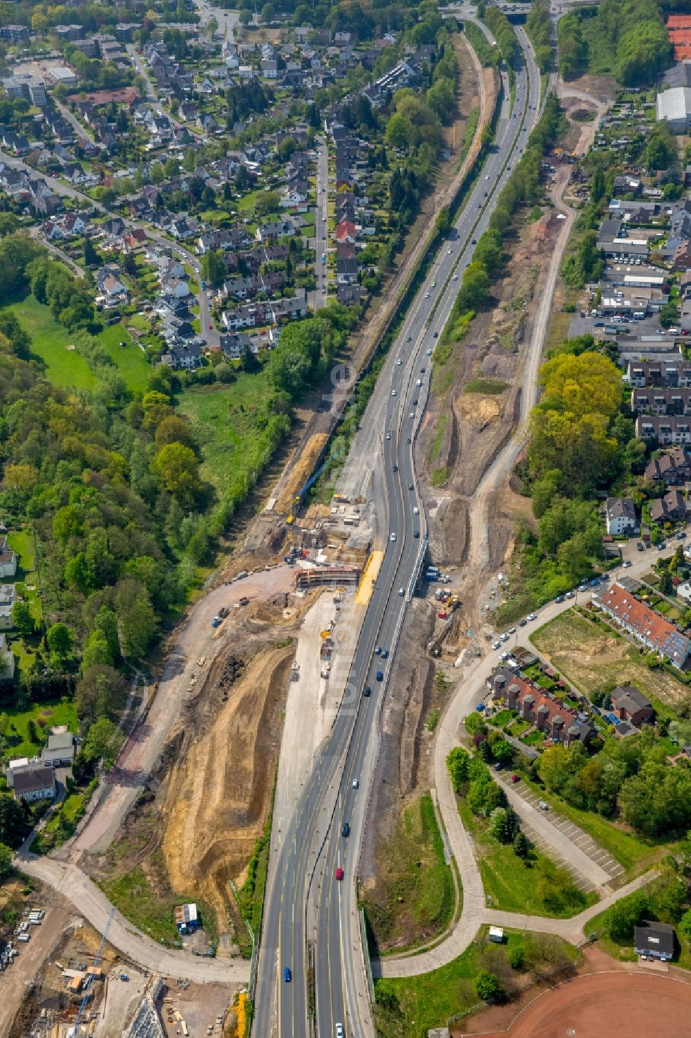 Luftaufnahme Bochum - Autobahn- Ausbau und Spur- Verbreiterung im Streckenverlauf der BAB A44 in Bochum im Bundesland Nordrhein-Westfalen, Deutschland