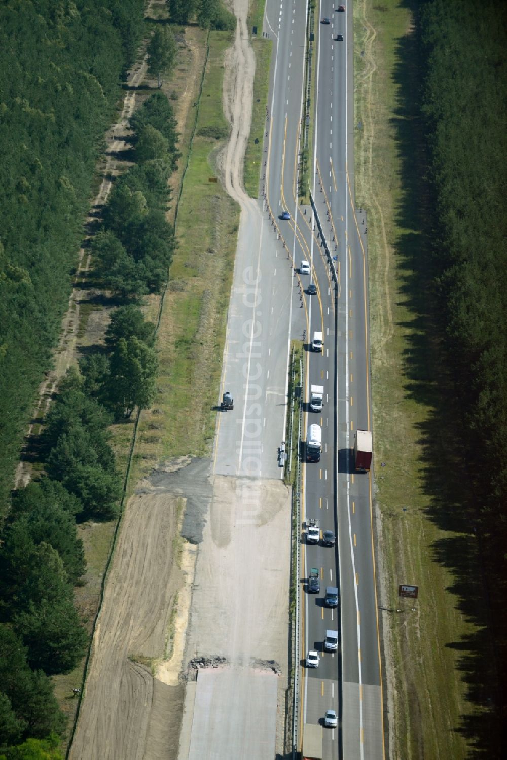 Luftbild Heidesee - Autobahn- Ausbau und Spur- Verbreiterung im Streckenverlauf der BAB A12 E30 in Heidesee im Bundesland Brandenburg