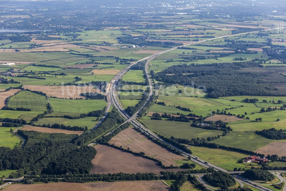 Dätgen von oben - Autobahn- Ausbau und Spur- Verbreiterung im Streckenverlauf der BAB A7 im Ortsteil Schülp in Dätgen im Bundesland Schleswig-Holstein