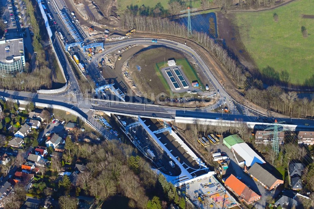 Hamburg aus der Vogelperspektive: Autobahn- Ausbau und Spur- Verbreiterung im Streckenverlauf der BAB A7 im Ortsteil Schnelsen in Hamburg, Deutschland