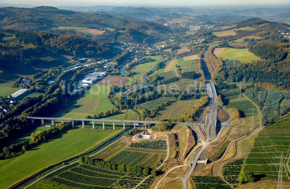 Bestwig aus der Vogelperspektive: Autobahn BAB 46 in Bestwig im Bundesland Nordrhein-Westfalen