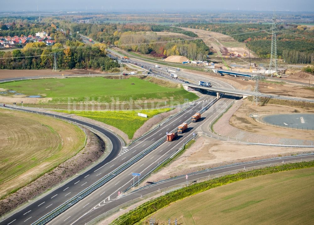 Rötha aus der Vogelperspektive: Autobahn- Baustellen entlang der Trasse und des Streckenverlaufes der BAB A72 in Rötha im Bundesland Sachsen, Deutschland