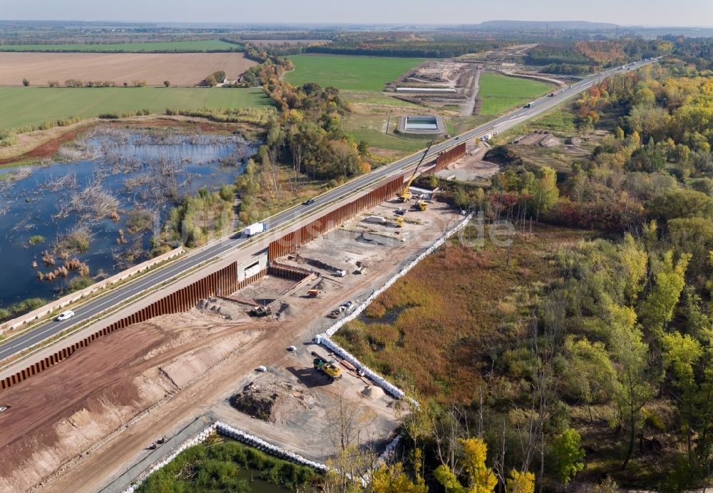 Luftbild Rötha - Autobahn- Baustellen entlang der Trasse und des Streckenverlaufes der BAB A72 in Rötha im Bundesland Sachsen, Deutschland