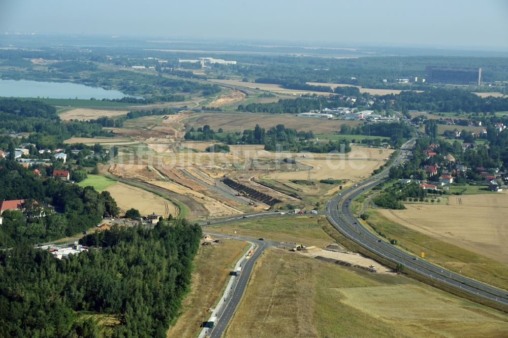 Luftbild Borna - Autobahn- Baustellen entlang der Trasse und des Streckenverlaufes der Bundesstraße B95 zur BAB A72 in Borna im Bundesland Sachsen