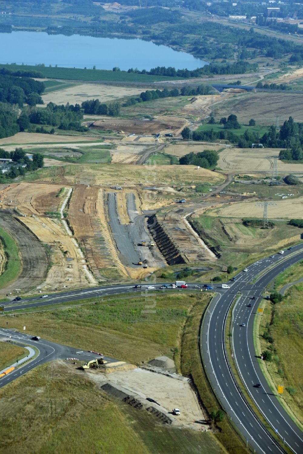 Borna aus der Vogelperspektive: Autobahn- Baustellen entlang der Trasse und des Streckenverlaufes der Bundesstraße B95 zur BAB A72 in Borna im Bundesland Sachsen