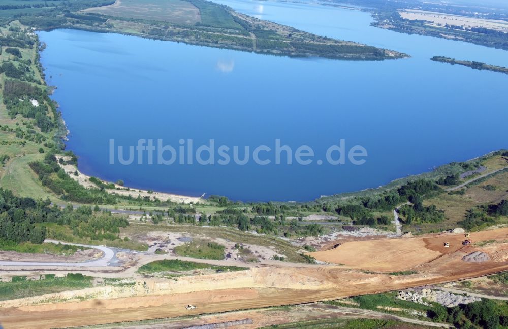 Espenhain von oben - Autobahn- Baustellen entlang der Trasse und des Streckenverlaufes der Bundesstraße B95 zur BAB A72 in Espenhain im Bundesland Sachsen