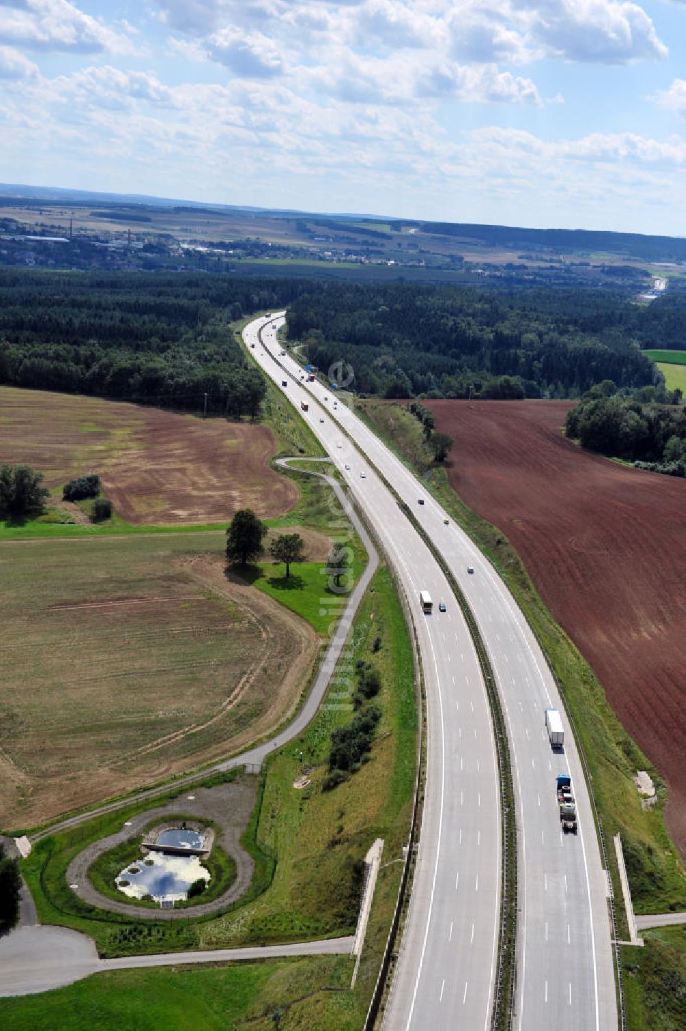 Luftaufnahme Wittchenstein - Autobahn A9 bei Wittchenstein