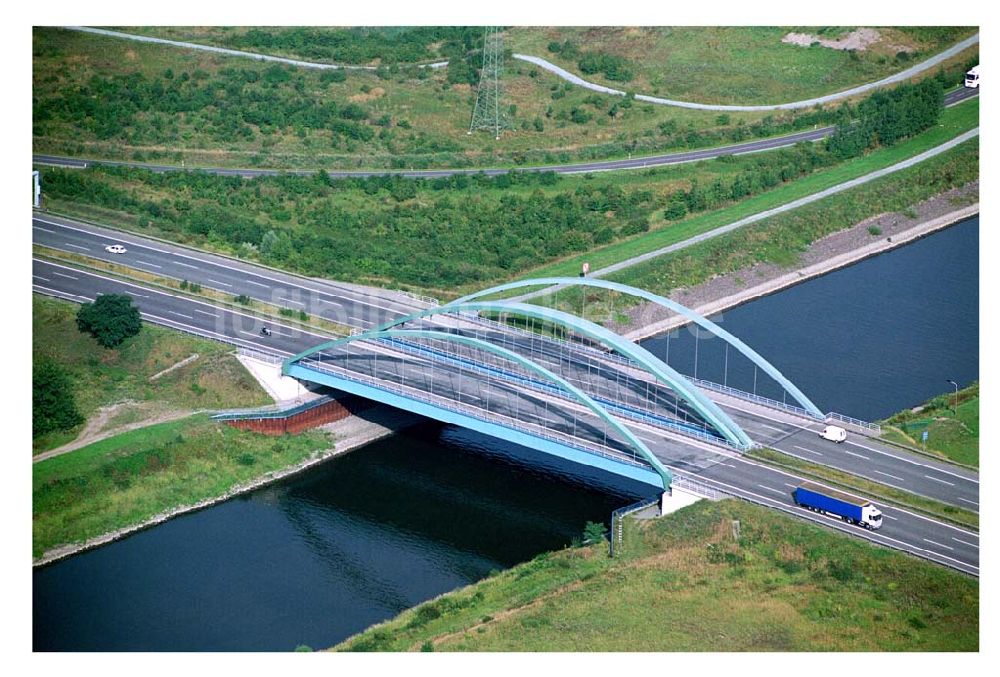 Magdeburg - Rothensee aus der Vogelperspektive: Autobahn-Bogenbrücke