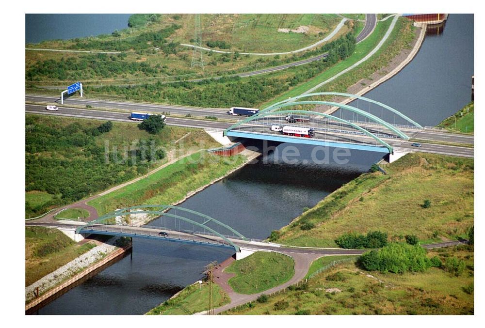 Luftbild Magdeburg - Rothensee - Autobahn-Bogenbrücke