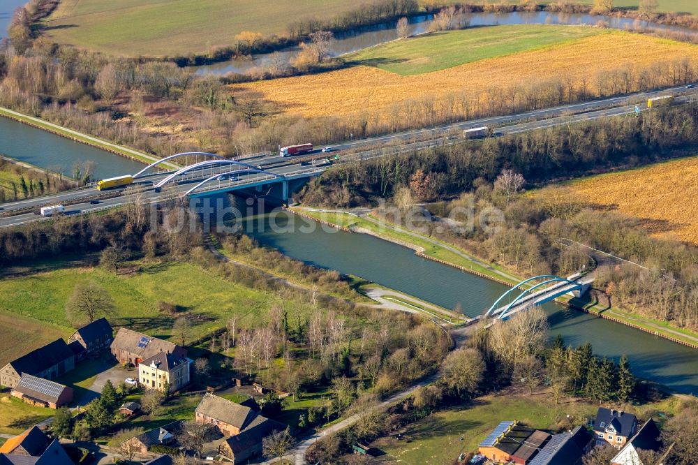 Luftaufnahme Hamm - Autobahn- Brücke der BAB A1 über den Datteln- Hamm- Kanal in Hamm im Bundesland Nordrhein-Westfalen, Deutschland