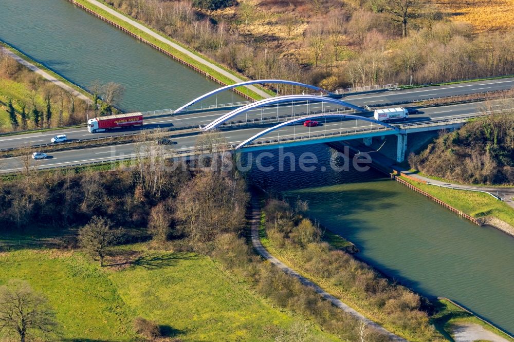 Hamm von oben - Autobahn- Brücke der BAB A1 über den Datteln- Hamm- Kanal in Hamm im Bundesland Nordrhein-Westfalen, Deutschland