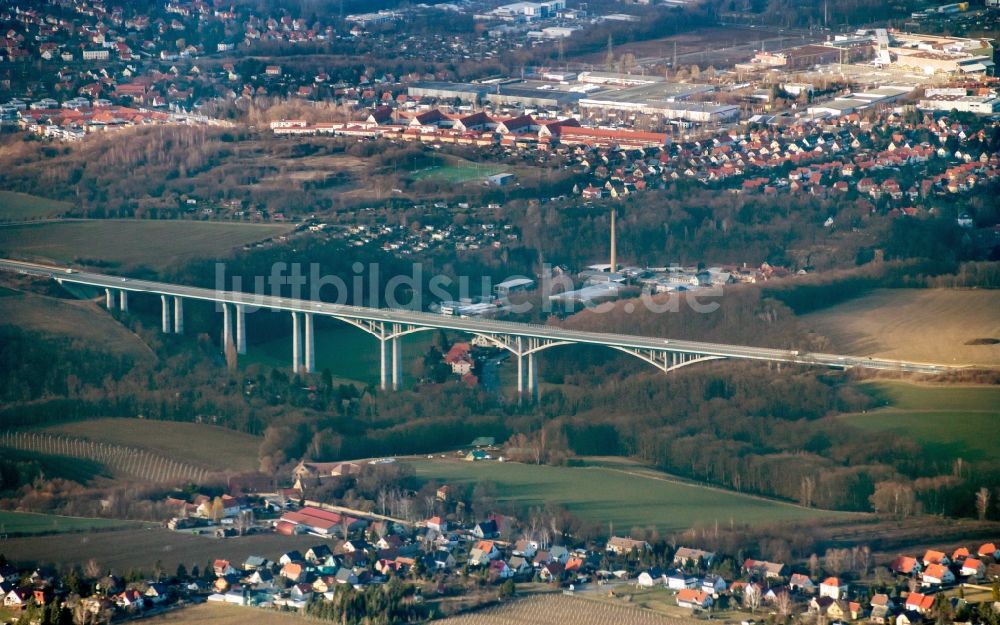 Dohna von oben - Autobahn- Brückenbauwerk der BAB A17 bei Dresden in Dohna im Bundesland Sachsen, Deutschland