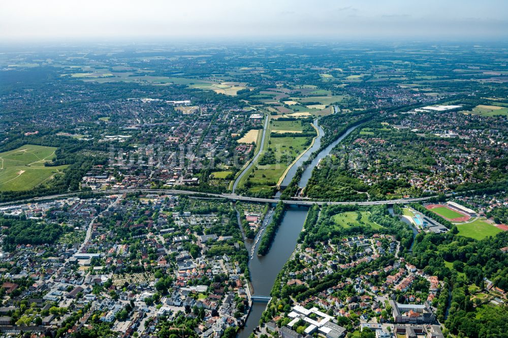 Oldenburg von oben - Autobahn- Brückenbauwerk der BAB A A28 über die Hunte in Oldenburg im Bundesland Niedersachsen, Deutschland