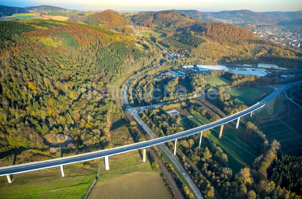 Luftaufnahme Bestwig - Autobahn- Brückenbauwerk der BAB A 46 - B480n Neue Ruhrtalbrücke Bermecke in Bestwig im Bundesland Nordrhein-Westfalen