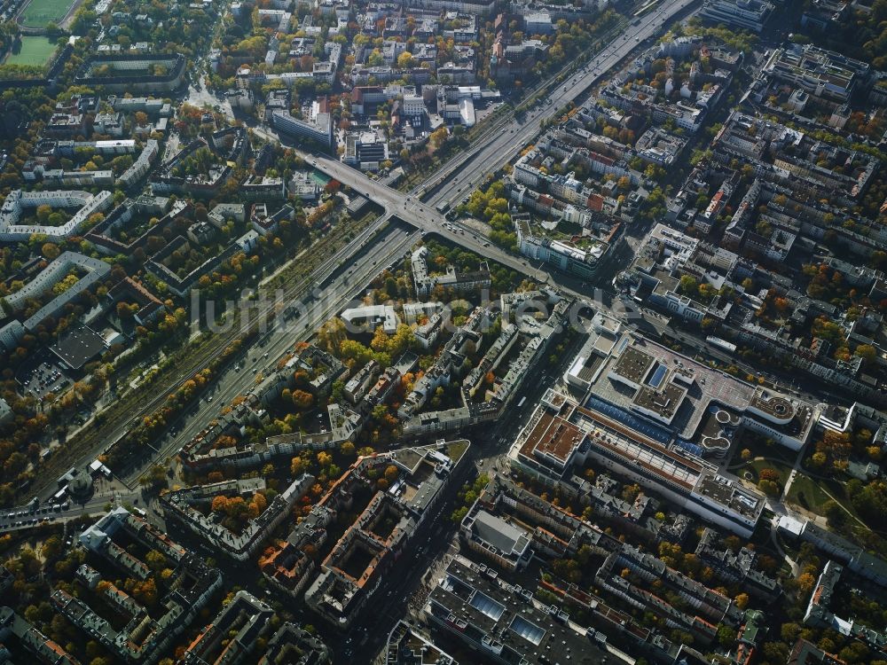 Berlin aus der Vogelperspektive: Autobahn- Brückenbauwerk der BAB A103 an der Saarstraße in Berlin