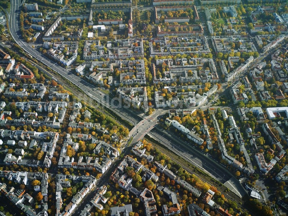 Luftaufnahme Berlin - Autobahn- Brückenbauwerk über die BAB A103 in Berlin