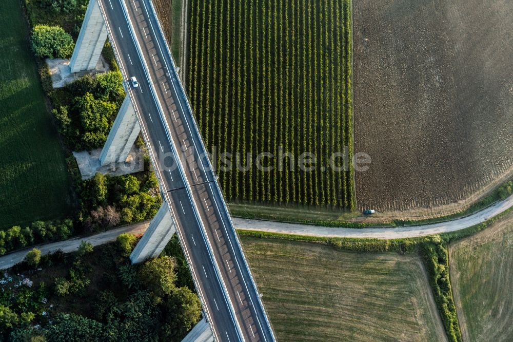 Luftbild Giulianova - Autobahn- Brückenbauwerk der A14 in Giulianova in Italien