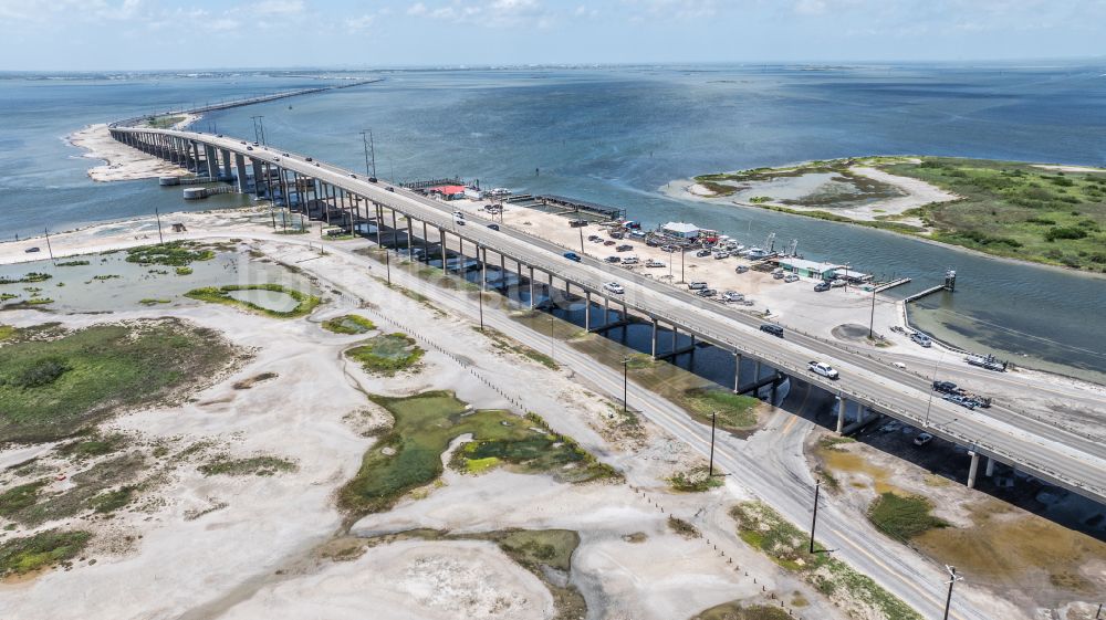 Luftaufnahme Corpus Christi - Autobahn- Brückenbauwerk des John F Kennedy Memorial Causeway in Corpus Christi in Texas, USA