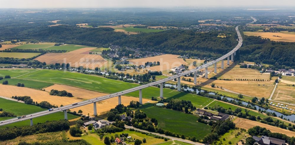 Luftbild Mintard - Autobahn- Brückenbauwerk Mintarder Ruhrtalbrücke der BAB 52 über die Ruhr bei Mintard im Bundesland Nordrhein-Westfalen, Deutschland