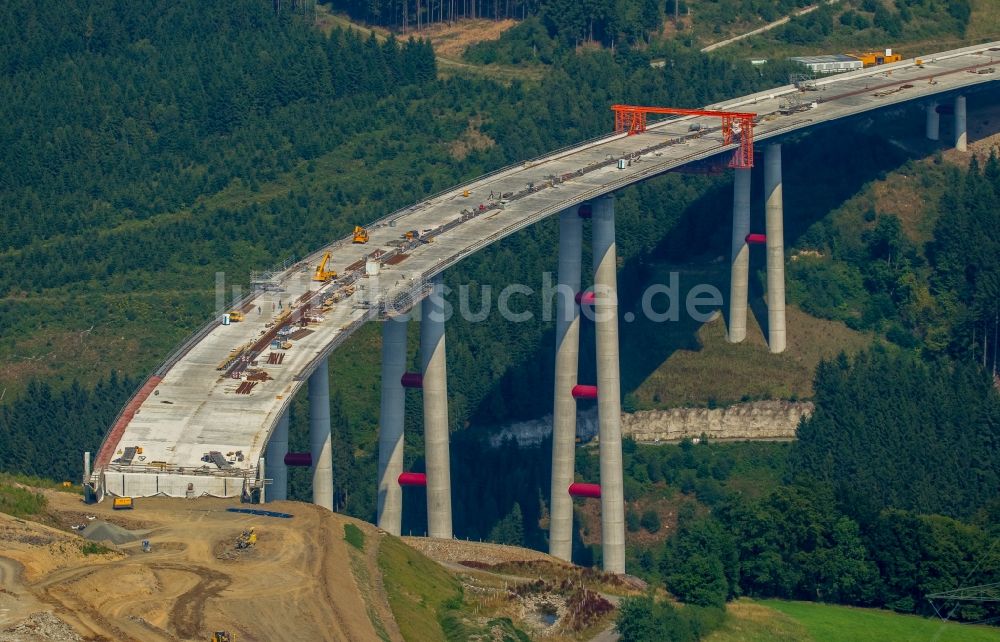 Luftbild Warstein - Autobahn- Brückenbauwerk Neubau der BAB A46 in Bestwig im Bundesland Nordrhein-Westfalen