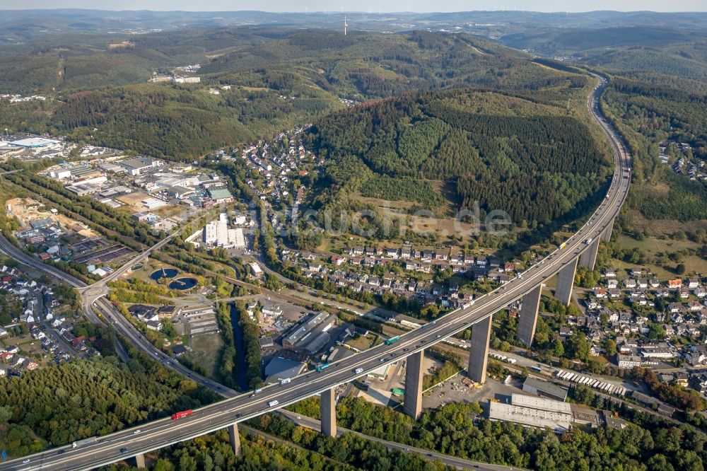 Siegen aus der Vogelperspektive: Autobahn- Brückenbauwerk Siegtalbrücke der BAB A45 in Siegen im Bundesland Nordrhein-Westfalen