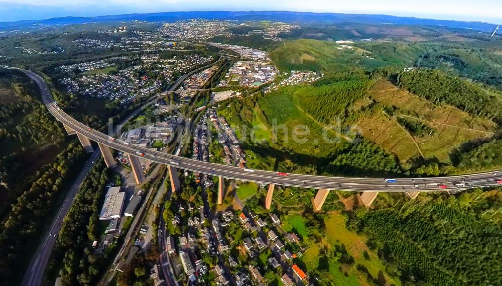 Luftbild Siegen - Autobahn- Brückenbauwerk Siegtalbrücke der BAB A45 in Siegen im Bundesland Nordrhein-Westfalen