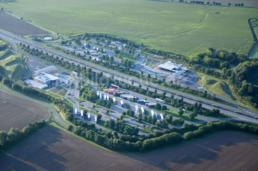 Kirchworbis von oben - Autobahn- Raststätte und Parkplatz der BAB A38 in Kirchworbis im Bundesland Thüringen, Deutschland