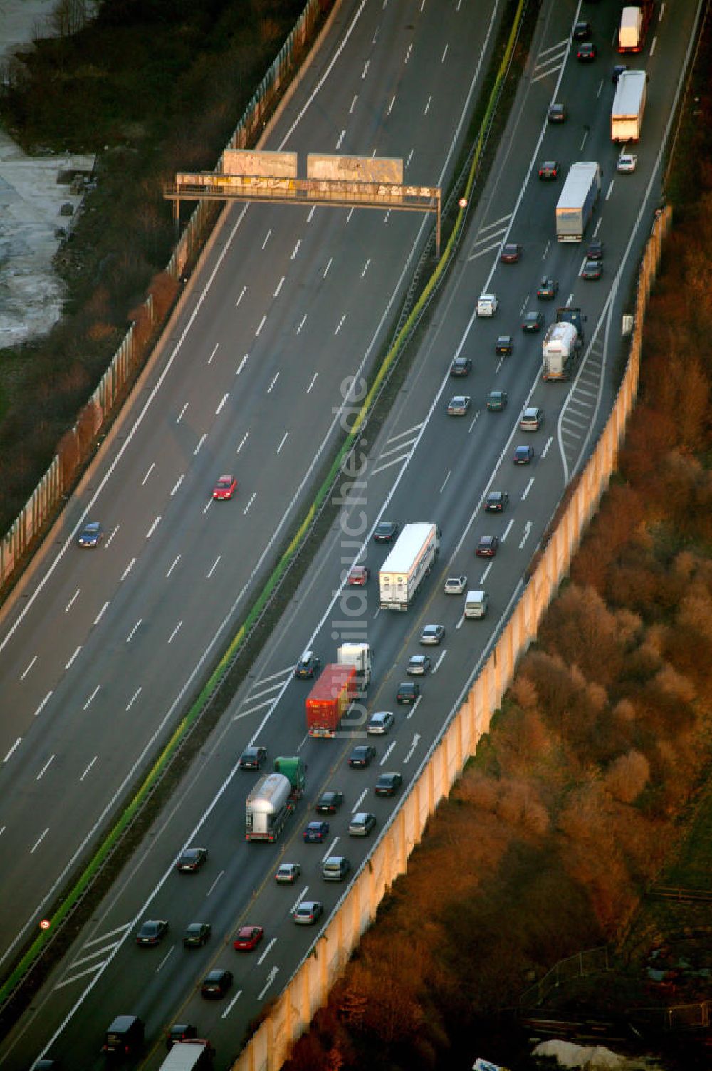 Luftbild Dortmund - Autobahn Stau Dortmund in Nordrhein-Westfalen