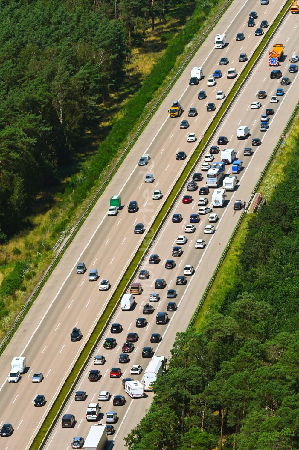 Luftbild Buchholz (Aller) - Autobahn- Stau im Streckenverlauf der BAB A7 in Buchholz (Aller) im Bundesland Niedersachsen, Deutschland