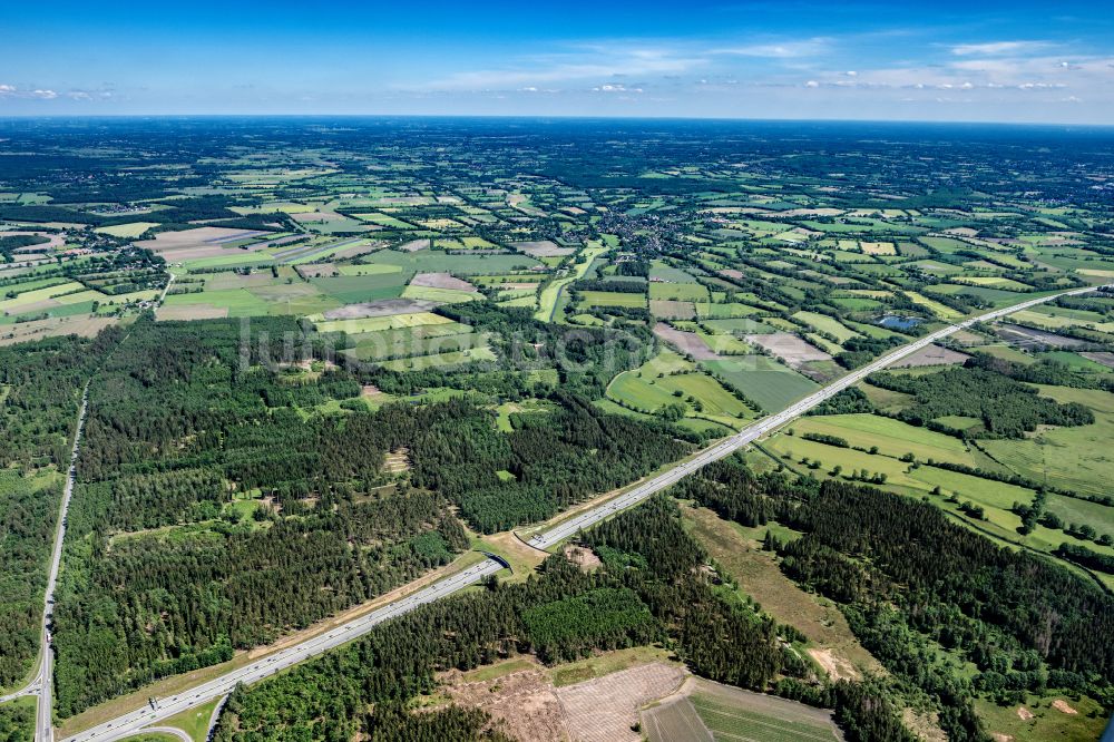 Luftbild Bad Bramstedt - Autobahn- Streckenverlauf der BAB A7 in Bad Bramstedt im Bundesland Schleswig-Holstein, Deutschland