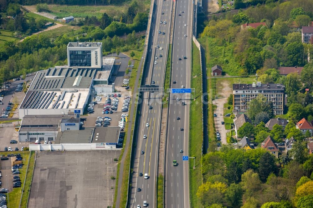 Dortmund aus der Vogelperspektive: Autobahn- Streckenverlauf der BAB A40 in Dortmund im Bundesland Nordrhein-Westfalen