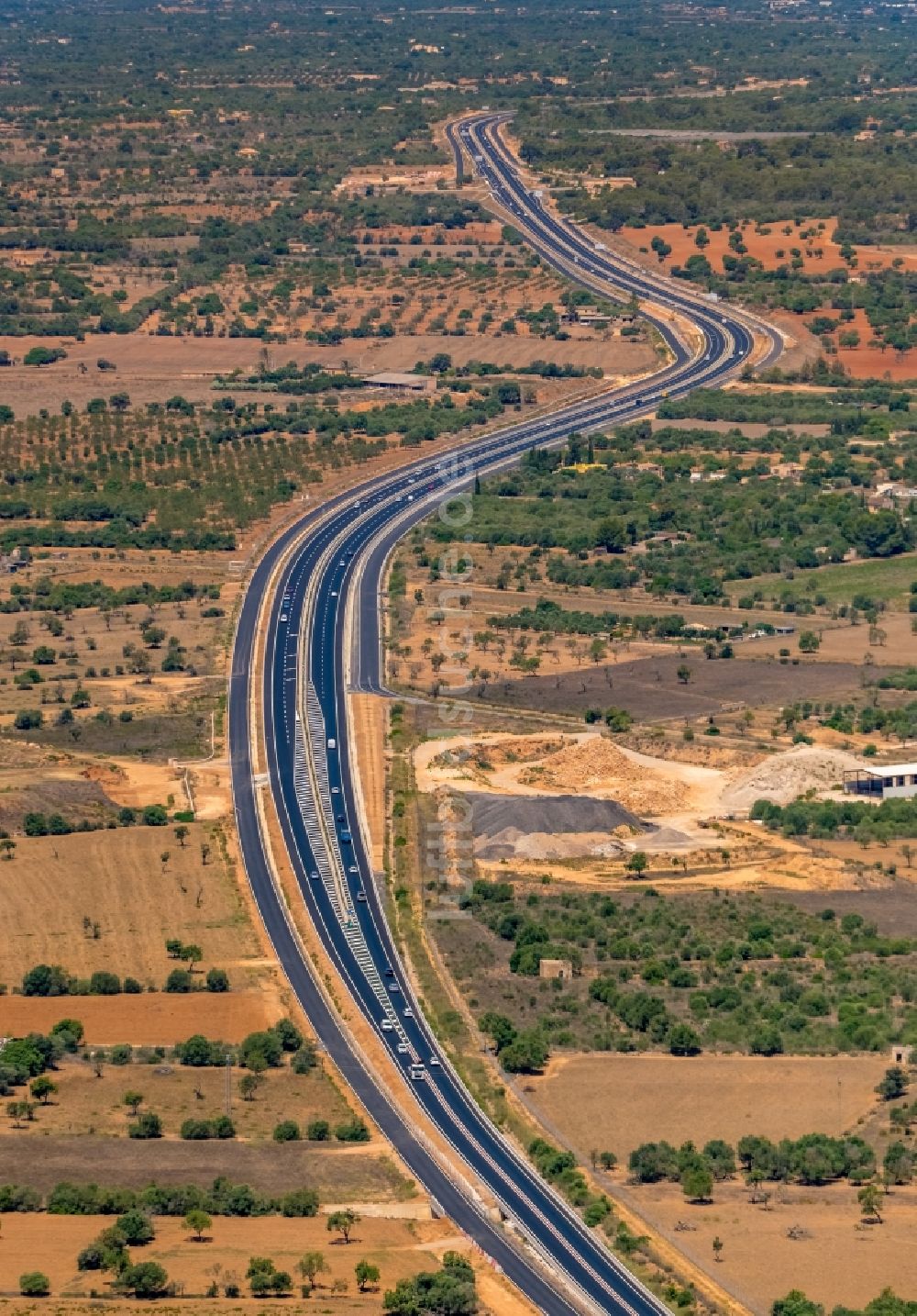 Luftbild Campos - Autobahn- Streckenverlauf der Ma-19 in Campos in Islas Baleares, Spanien