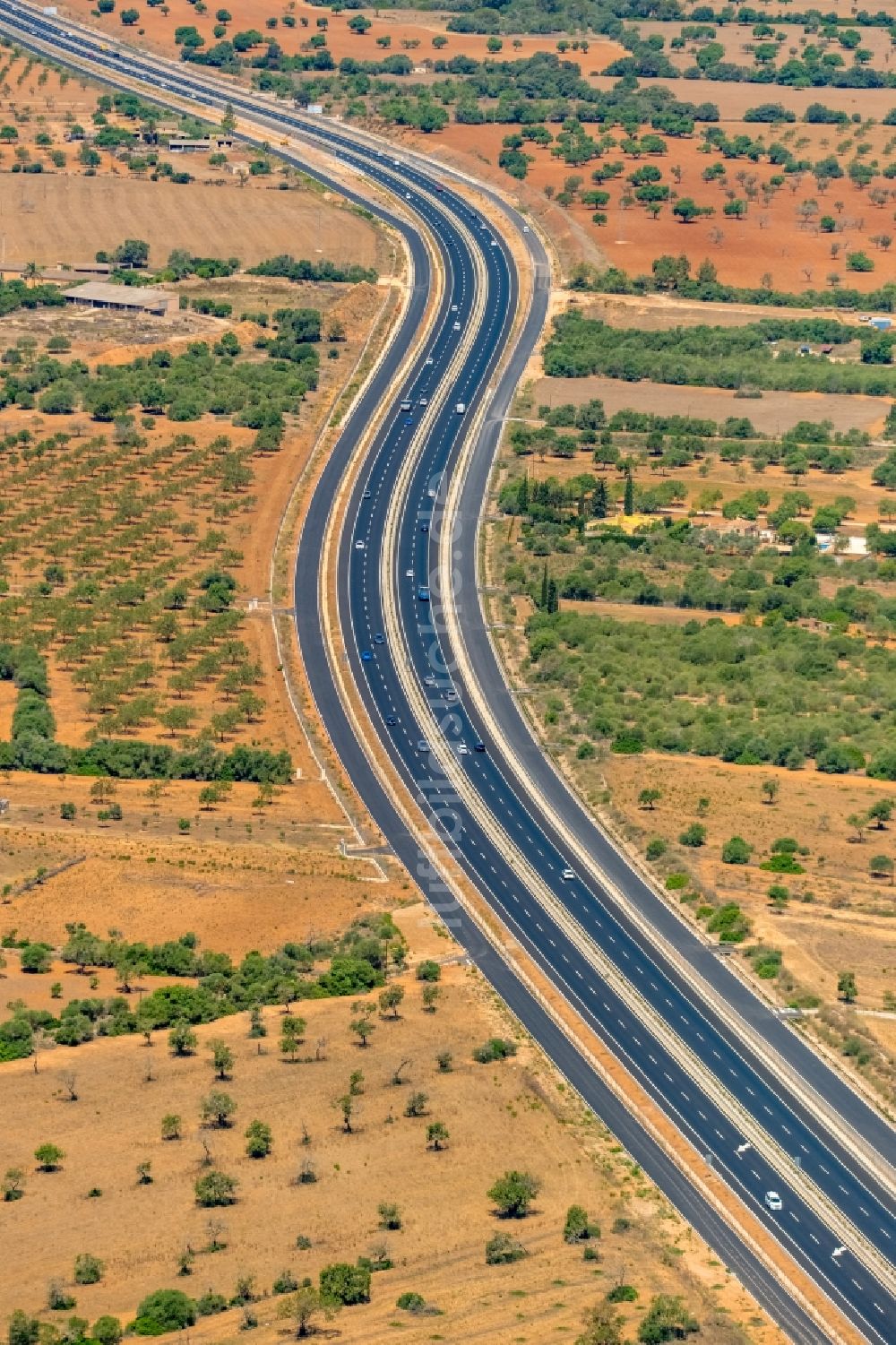 Luftbild Campos - Autobahn- Streckenverlauf der Ma-19 in Campos in Islas Baleares, Spanien