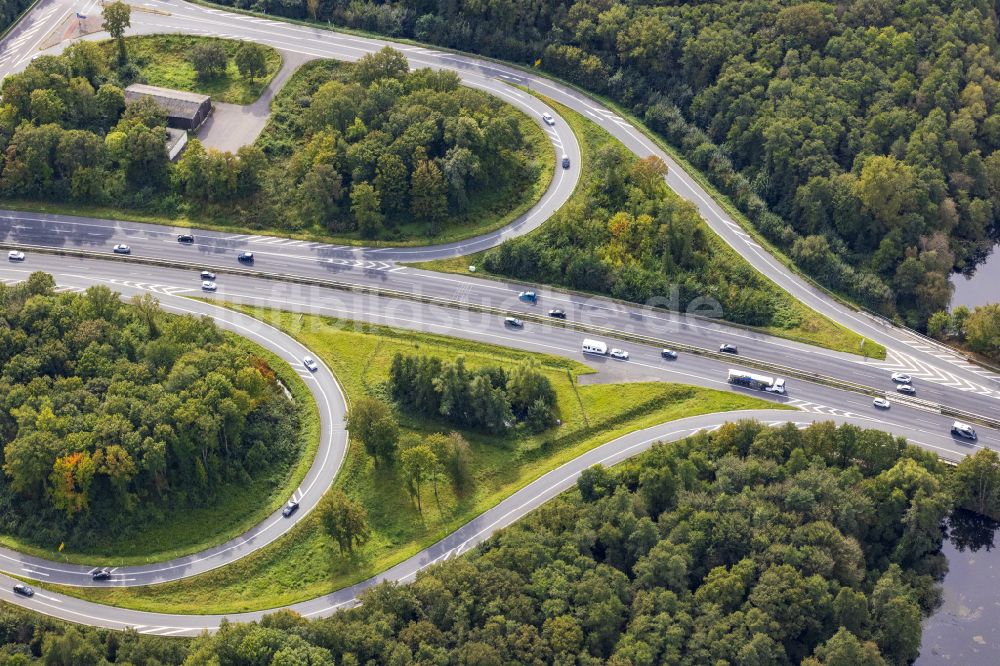 Nettetal aus der Vogelperspektive: Autobahn- Streckenverlauf der in Nettetal im Bundesland Nordrhein-Westfalen, Deutschland