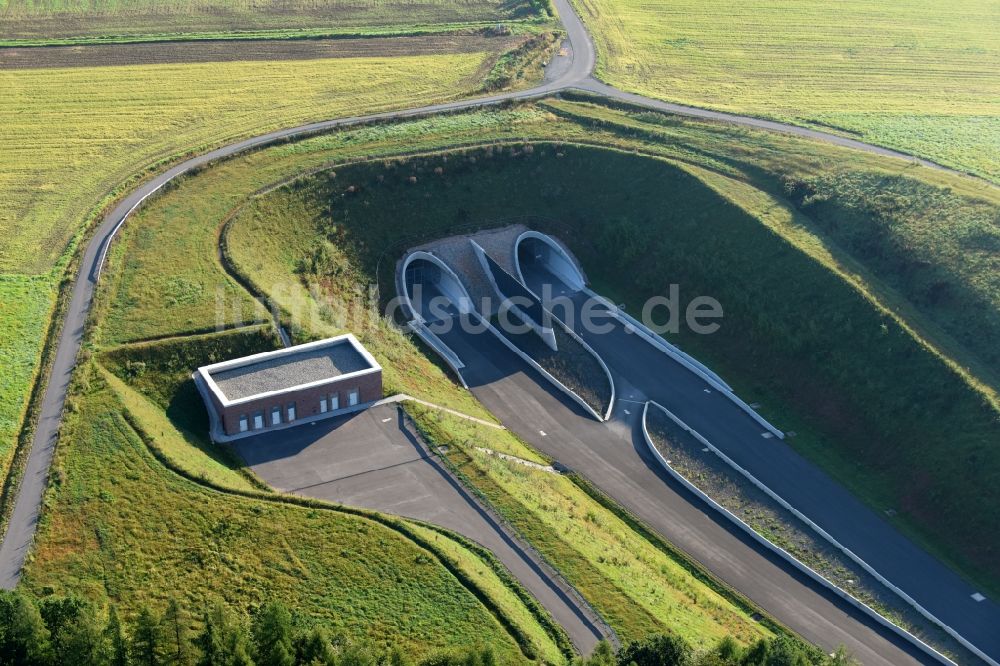 Luftaufnahme Schwalmstadt - Autobahn- Tunnelbauwerk der BAB A49 Frankenhain in Schwalmstadt im Bundesland Hessen, Deutschland