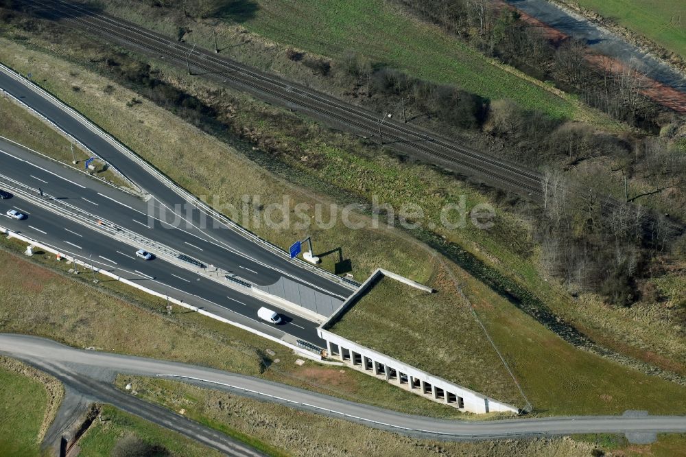 Neuhof aus der Vogelperspektive: Autobahn- Tunnelbauwerk der BAB A66 Neuhof-Süd in Neuhof im Bundesland Hessen