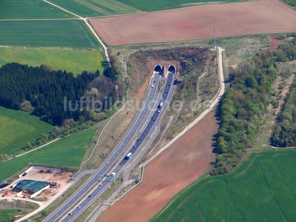 Friedland aus der Vogelperspektive: Autobahn- Tunnelbauwerk Heidkopftunnel der BAB A7 in Friedland im Bundesland Niedersachsen