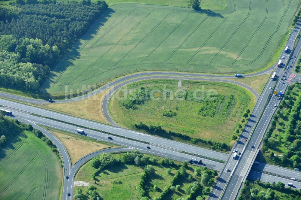 Rangsdorf von oben - Autobahnabfahrt BAB A10 - E30 zur B96 in Rangsdorf im Bundesland Brandenburg