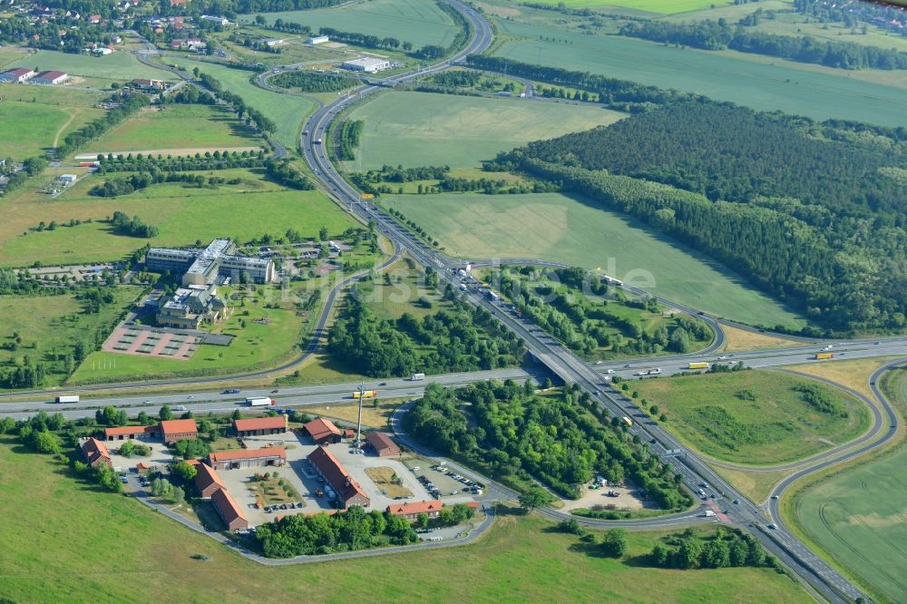 Luftbild Rangsdorf - Autobahnabfahrt BAB A10 - E30 zur B96 in Rangsdorf im Bundesland Brandenburg