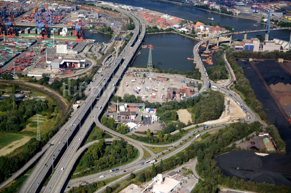 Hamburg von oben - Autobahnabfahrt A7 HH-Waltershof und Kurvenverlauf Finkenwerder Straße in Hamburg-Mitte / Waltershof