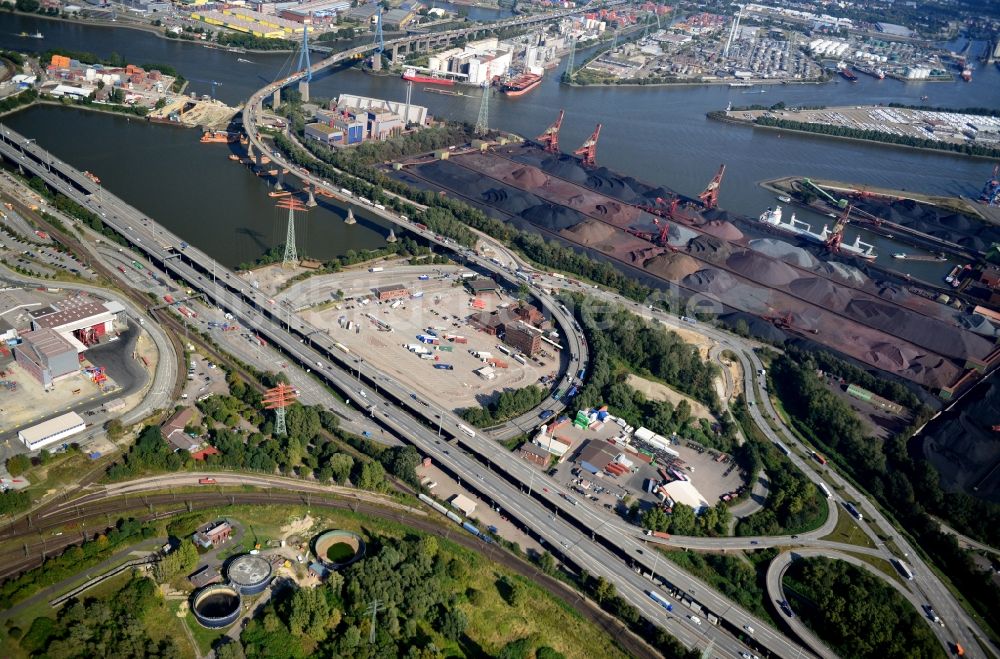 Luftbild Hamburg - Autobahnabfahrt A7 HH-Waltershof und Kurvenverlauf Finkenwerder Straße in Hamburg-Mitte / Waltershof