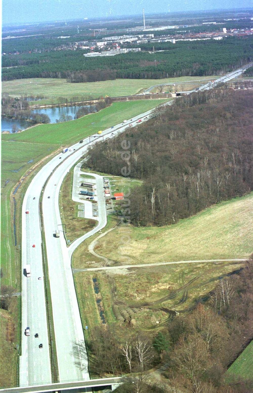 Luftaufnahme Ludwigsfelde / Brandenburg - Autobahnbereich in Ludwigsfelde in Brandenburg.